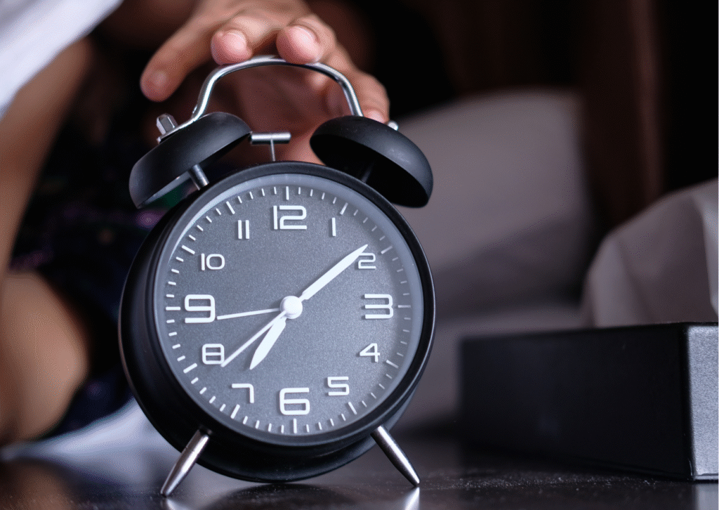 19 Alarm Clock Puns and Jokes That Ruin Mornings